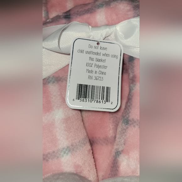 Duck Duck Goose Pink Baby Blanket With Neck Pillow NWT - Picture 5 of 5